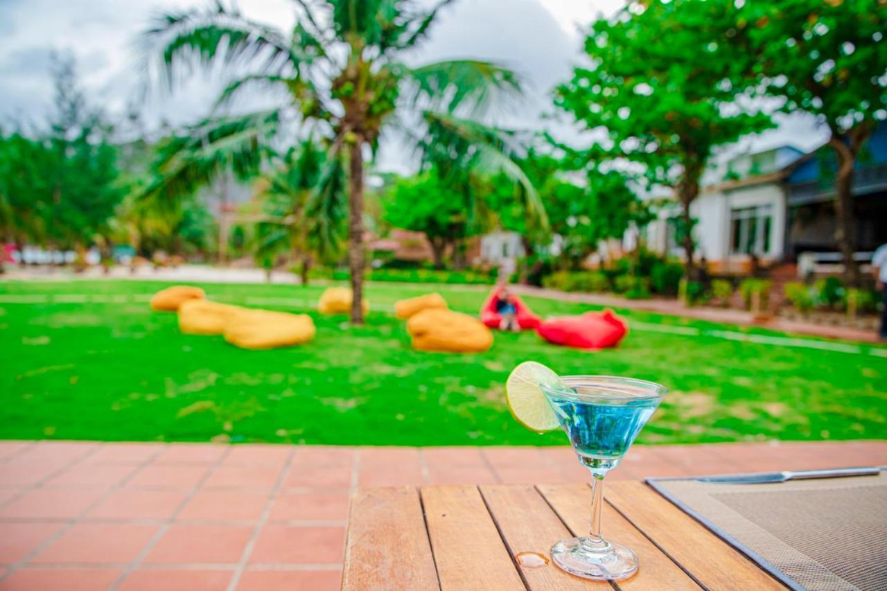 Thien Tan Hotel Chi Khu Co Ong Exterior photo