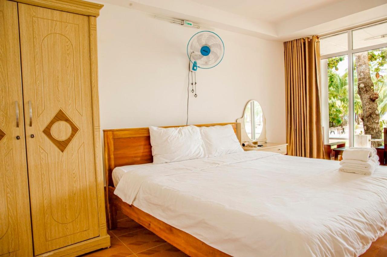 Thien Tan Hotel Chi Khu Co Ong Exterior photo