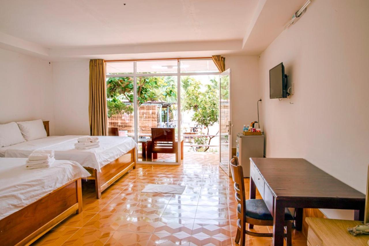 Thien Tan Hotel Chi Khu Co Ong Exterior photo